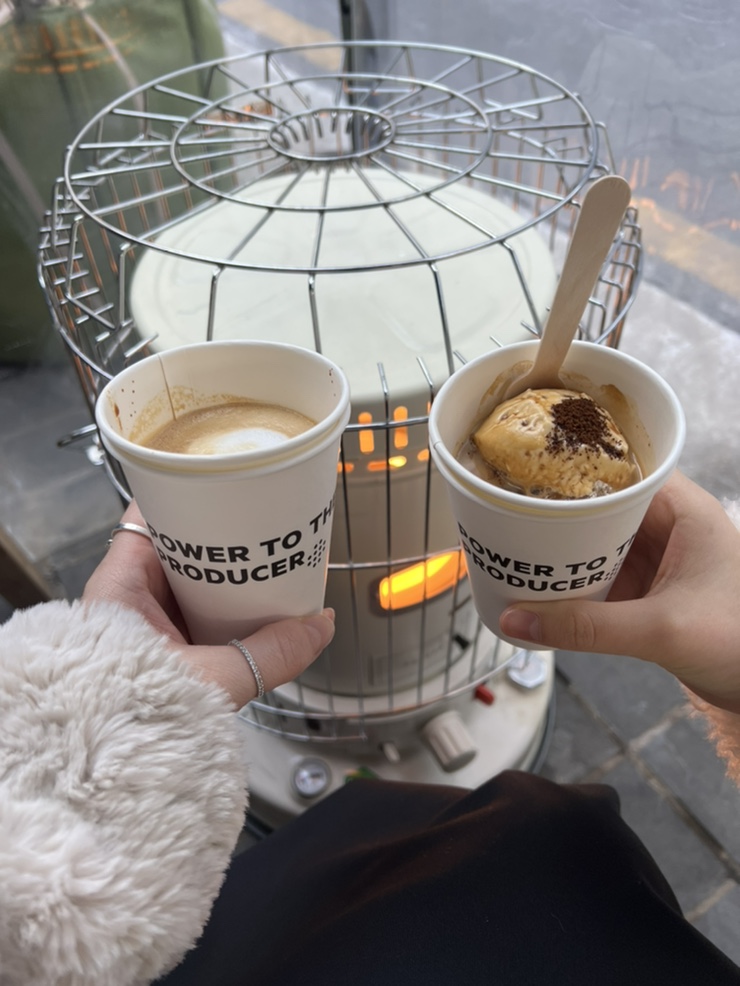  스몰배치 서울 :압구정로데오 카페에서 호주 멜버른에서온 커피 마셔보다!
