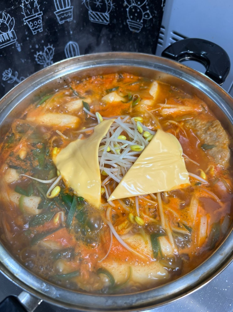 [마켓컬리] 치즈 부대찌개