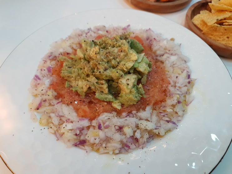  숭실대입구역 맛집 운영까페, 과카몰리에 와인 한 잔, 상도동 카페 추천