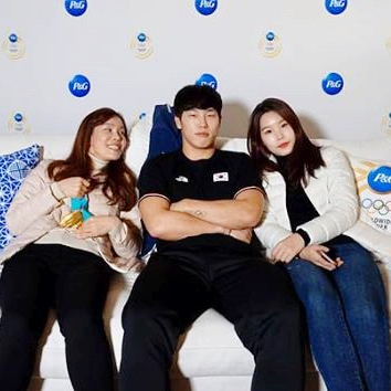 스켈레톤 윤성빈 허벅지 사이즈 세계 랭킹 수상 성적 경력 인스타 프로필 런1 런2 1차 2차 레이스 일정 평창 봅슬레이 루지 포함 첫 금 이후 메달 도전!