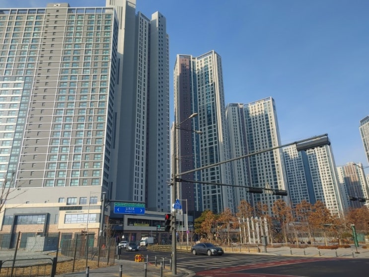  김포시 아파트썬팅 김포 본동 한강메트로자이2단지 창문 단열필름 시공 자외선차단 햇빛차단 썬팅