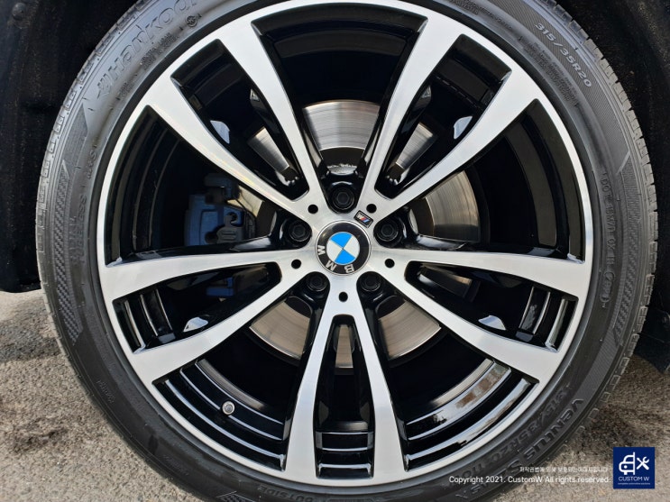 BMW X5 다이아몬드 컷팅 블랙 폴리시 휠도색