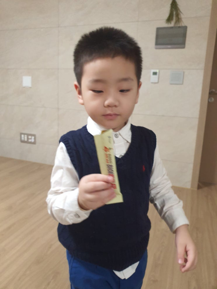 건강식품 챙겨야할까? 무슨 제품 먹이지? 어린이홍삼 두돌부터 ing~