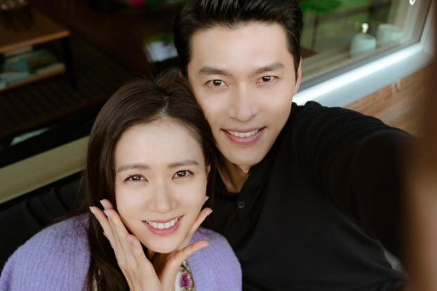 손예진 나이 현빈 결혼 남편 와이프 부인 아내 가족 고향 리즈 손예진 나이 현빈 결혼 남편 와이프 부인 아내 가족 고향 리즈