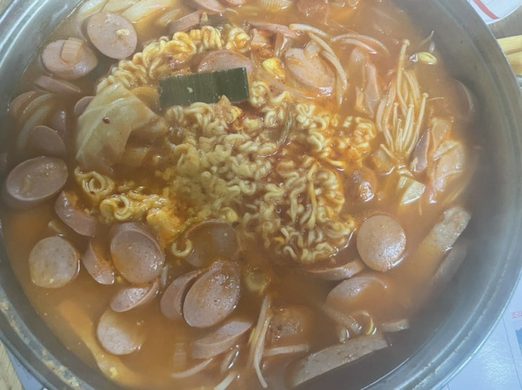  [내돈내산] 부대찌개 전문점보다 맛있었던 담꾹 부대찌개. 밀키트는 사랑입니다.
