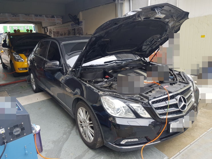 벤츠자동차/벤츠수리 - 엔진내부 퇴적물 청소 벤츠자동차/벤츠수리 - 엔진내부 퇴적물 청소