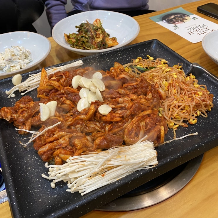  당감동 청와정은 모임하기 좋은 오리고기 맛집