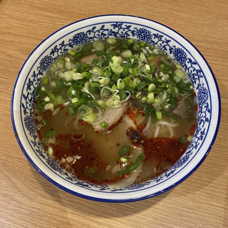  국물이 정말 맛있는 서면 샤오바오우육면