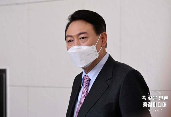  [충청미디어] 文정부 전직 장·차관 "윤석열 후보 정치보복 발언 규탄한다"