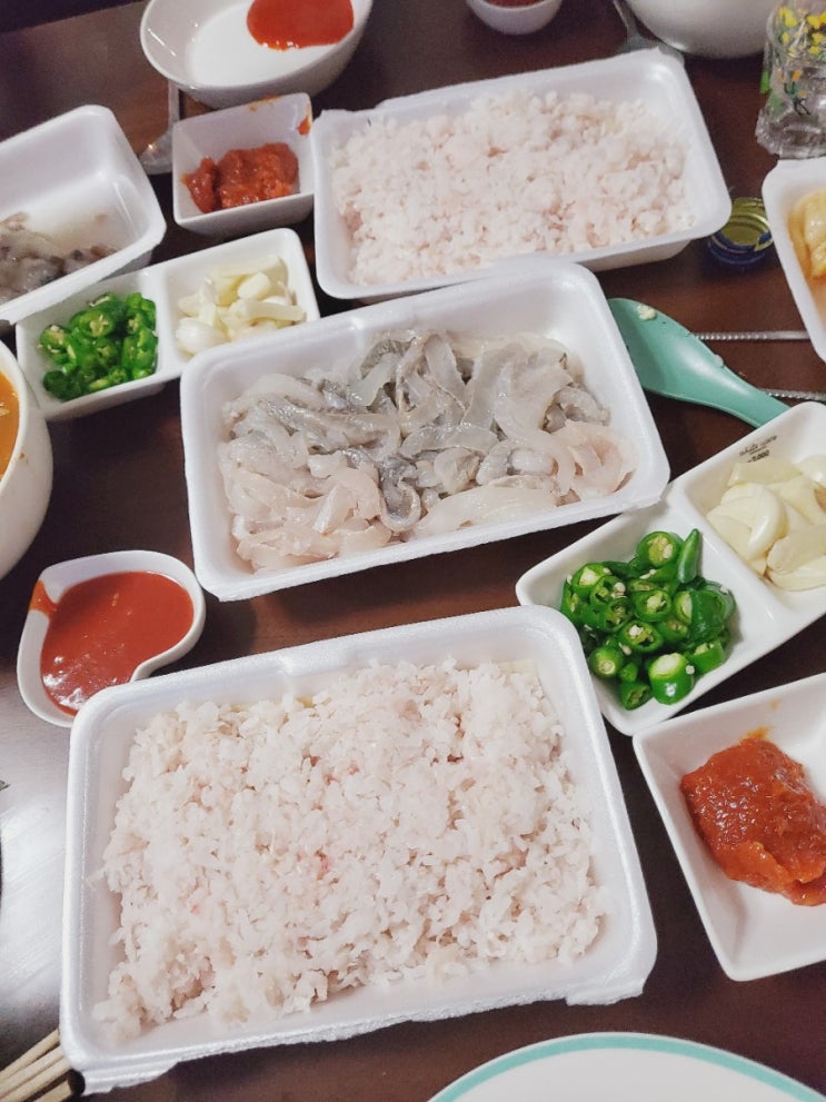  부산자갈치회센터 부산남포동횟집 창녕상회에서 싱싱한 회 추천해요 ^^