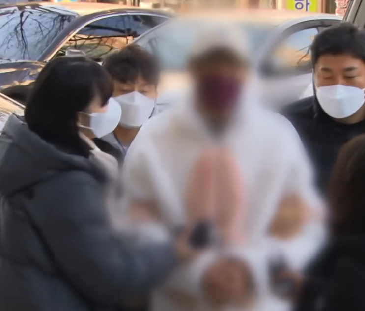 강서구 부동산 분양 합숙소 감금 702호 헬퍼 정체 강서구 부동산 분양 합숙소 감금 702호 헬퍼 정체