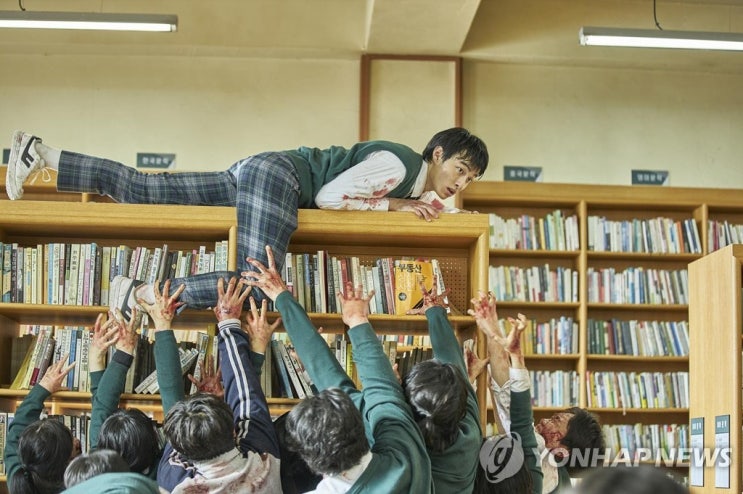 좀비에 물려 죽으면 보험금 받을 수 있을까 ?