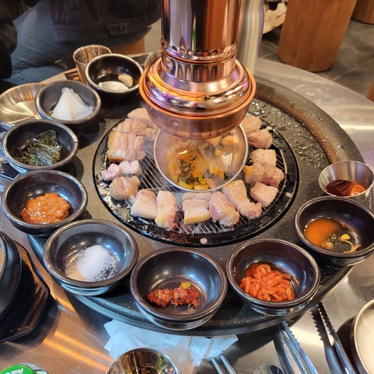  건대 원조 부안집 삼겹살