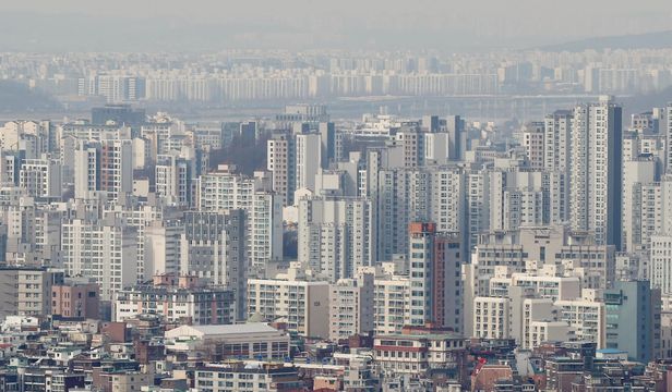 작년 말 주택연금 신규가입자 30% 늘었다... ‘집값 고점 심리’ 영향 작년 말 주택연금 신규가입자 30% 늘었다... ‘집값 고점 심리’ 영향