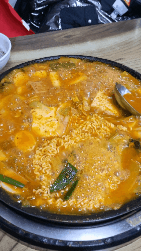  [서울 동대문구] 다른가게 부찌먹다보면 생각나는 ::봉황부대찌개::