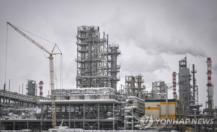 '러, 언제든 우크라 침공' 우려에 국제유가 급등…WTI 3.6%↑ '러, 언제든 우크라 침공' 우려에 국제유가 급등…WTI 3.6%↑