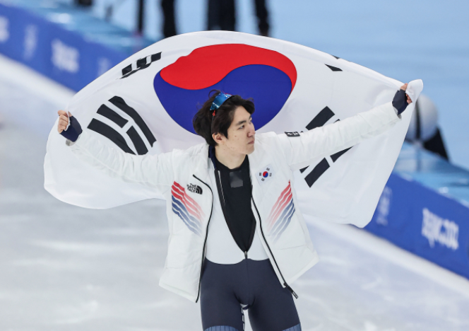 남자 500m <b>차민규</b> <b>은메달</b> 2개 대회 연속 <b>은메달</b> 김준호 6위