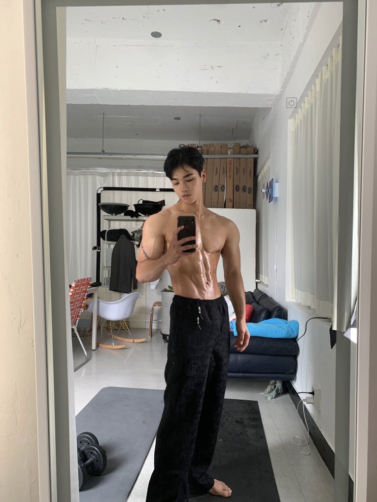  운동멸치탈출기 / 턱걸이 몸 변화 살찌는 식단 나를 바꾸기위해 검색안해본게 없었다(ft.운동동기부여)
