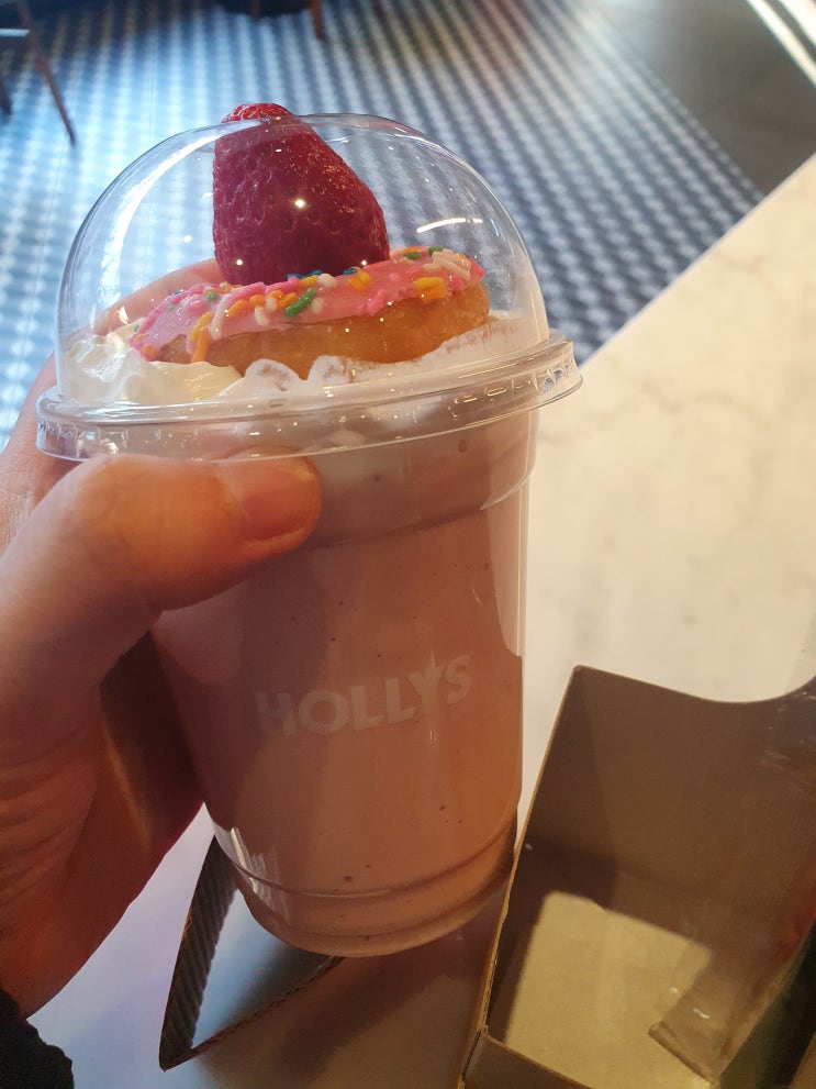  할리스 해피도넛 딸기 할리치노 멤버쉽 쿠폰 이용하는 꿀팁 (가격 맛 솔직후기)