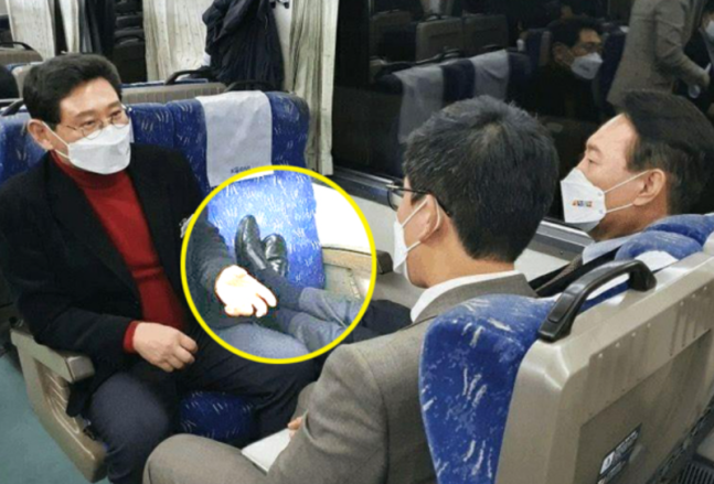 진중권 누나 "합성이 아니라고? 윤석열 구둣발 사진 충격" : MBN