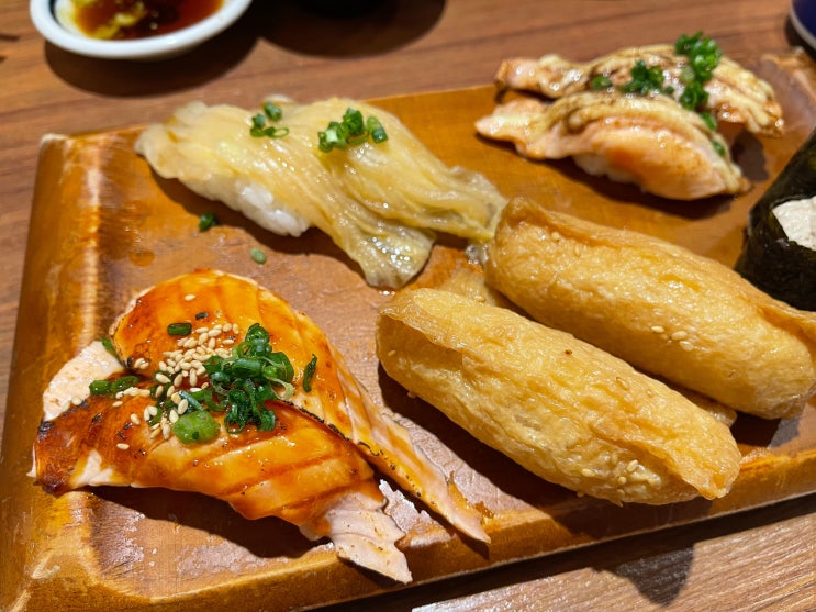  [서울/강남역 회전초밥 맛집] 금요일 저녁 초밥은 갓덴스시(연어불닭소스구이 강추!)