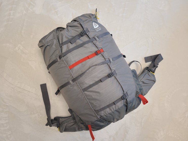  시에라디자인(SIERRA DESIGNS) 경량(1kg대) 백패킹가방 가변형(40-60L)
