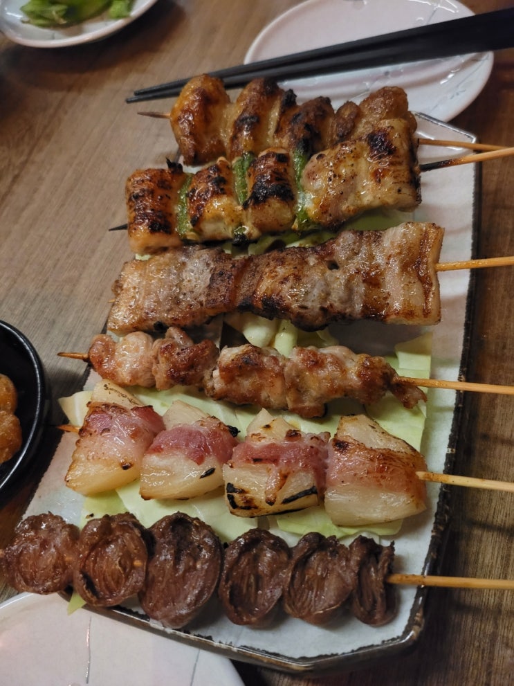  부산동래분위기좋은이자카야술집"도쿠도쿠동래점"동래이자카야.부산이자카야.동래꼬치맛집.부산꼬치맛집.동래기린생맥주.부산기린생맥주.모듬꼬치랑 기린맥주랑한잔했습니다.분위기좋아요.또오고싶어요.