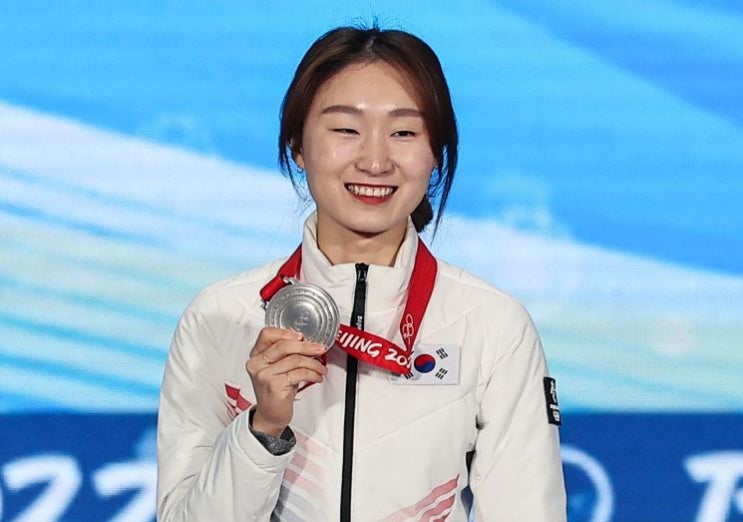 황대헌에 이어 최민정도 ‘치킨 연금’ 받나…지급 방식은? 황대헌에 이어 최민정도 ‘치킨 연금’ 받나…지급 방식은?