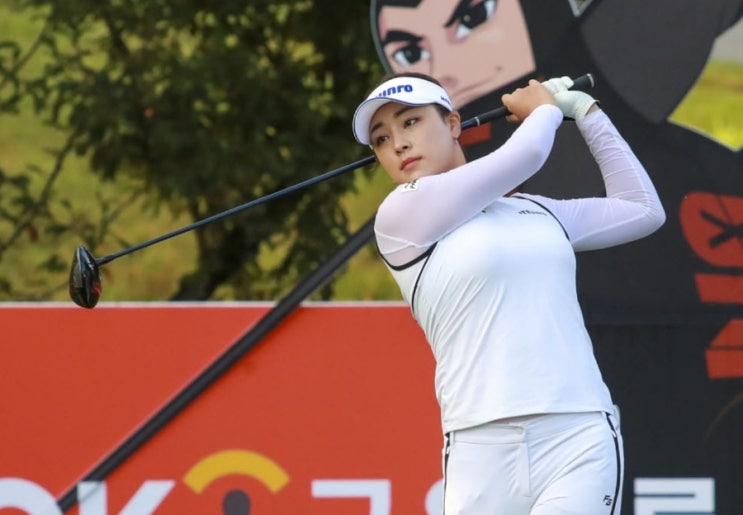 <b>여자</b><b>골프</b> <b>윤이나</b> <b>프로</b> 2022 KLPGA 데뷔 슈퍼루키 드림투어... 