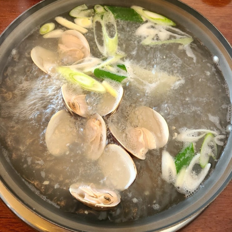  [인천 송도] 대기해서 먹기엔 아쉬운 백합칼국수 본점