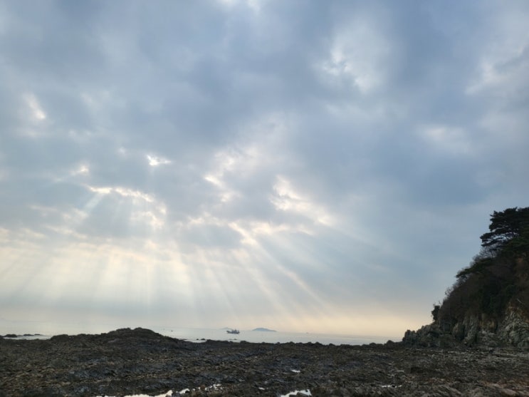  태안 가볼만한 곳 - 일몰,바위 명소 "안면도 꽃지 해수욕장"