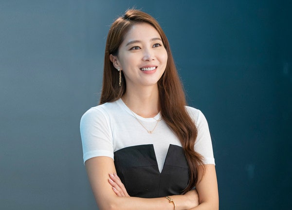 女優オ・ユナの実物、結婚グラビア、全盛期、夫、足、年齢、身長、学歴、家、インスタグラムプロフィール