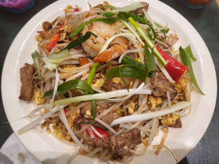  여의도 더현대 쌀국수 맛집  '효뜨'