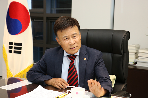 김원웅 광복회장 나이 학력 고향 프로필