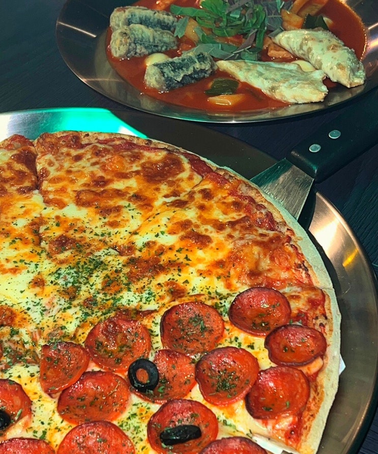  영등포구청역 맛집 추천, 분위기 좋은 피자&떡볶이 맛집 "피자스튜디오"