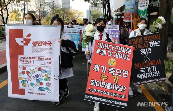 [청년고독사]④지자체도 노인에만 역점…"현물보단 고립·단절 막을 손길 필요"