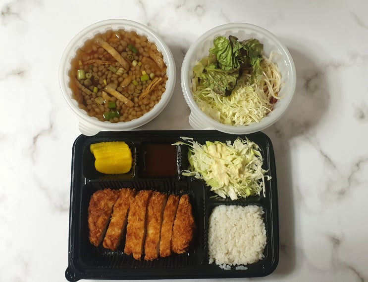  에바돈카츠 생등심돈 + 비빔쫄면 + 우동 - 쿠팡이츠 첫 주문 쿠폰으로 2만원 할인받기