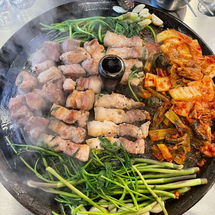  하단 고깃집 목구멍 미나리와 삼겹살이 땡기는 날 최고의 선택