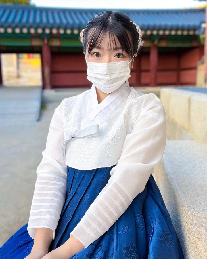 일본 유명 셀럽 유토리, 아예 한국에 정착했나...수위가 강력한 게임방과 햄버거 매장 사진 일본 유명 셀럽 유토리, 아예 한국에 정착했나...수위가 강력한 게임방과 햄버거 매장 사진