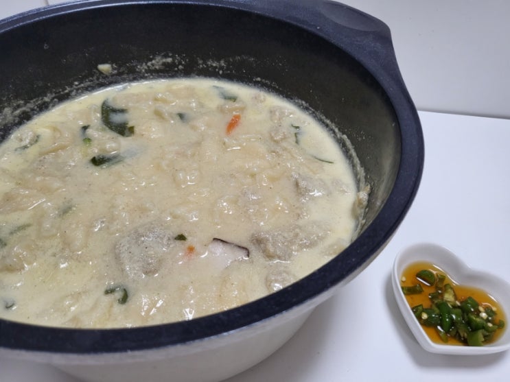  삼청골명가 더수제비 / 맛있는녀석들에 나온 바로 그 들깨수제비 밀키트
