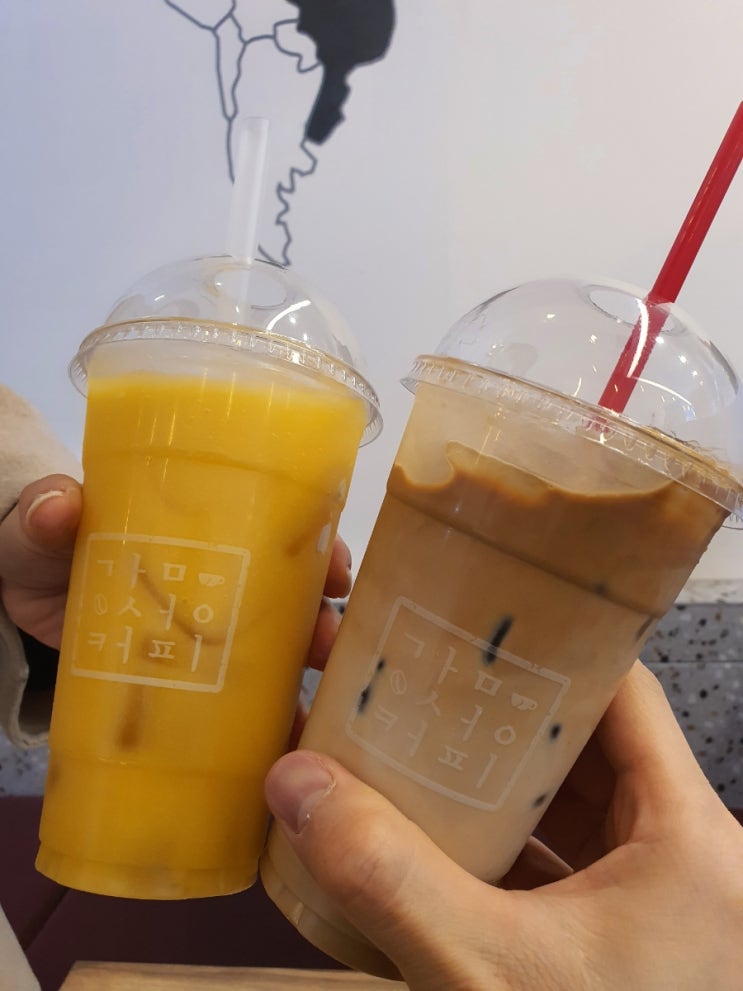  저렴하고 사이즈 큰 커피 충주 감성커피 호암점 망고매니아
