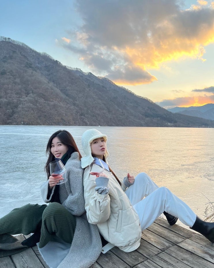 다비치 강민경·이해리, 친자매 같이 돈독하고 훈훈한 우정샷 "내 옆에서 오래오래" 다비치 강민경·이해리, 친자매 같이 돈독하고 훈훈한 우정샷 "내 옆에서 오래오래"