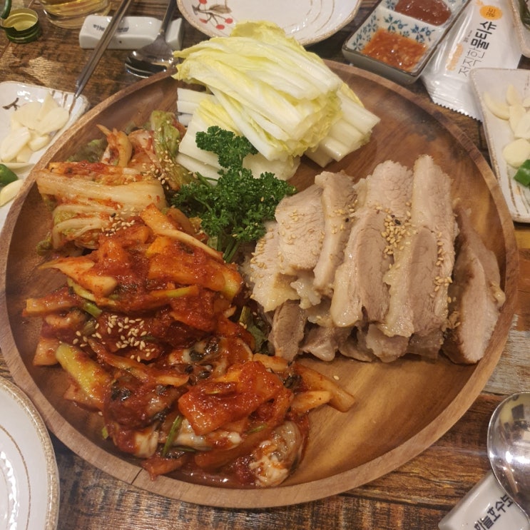 [망원/합정 맛집] 항정살 보쌈이 존맛탱인 '호수보쌈족발'