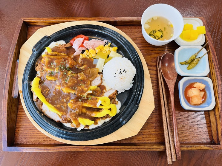  색감이 예쁜_온앤키친(니즈샐러드)