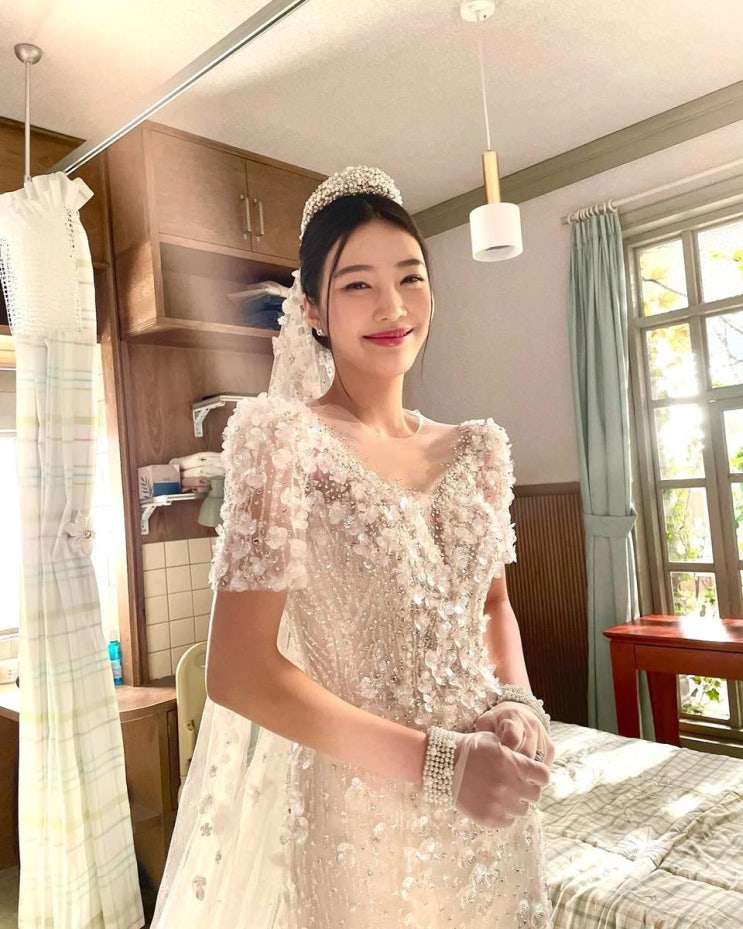 레드벨벳 조이, 남친 '크러쉬' 향해 "옆에 있는 사람들에게 더 집중하고파" 애정 드러내 레드벨벳 조이, 남친 '크러쉬' 향해 "옆에 있는 사람들에게 더 집중하고파" 애정 드러내