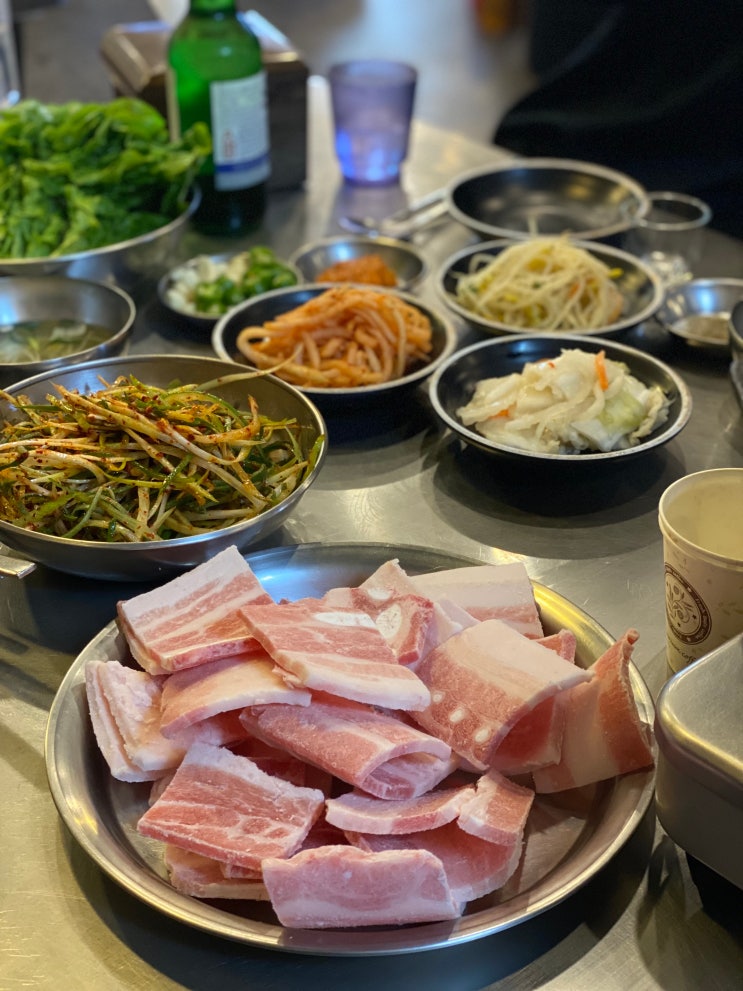  올림픽공원 맛집 강동구 성내동 쫄깃한 냉동삼겹살 이태원삼겹