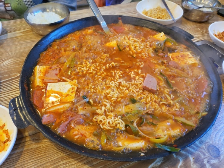  의정부 금오동 맛집 만터 부대찌개 내 스타일이야~