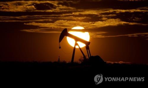 IEA "원유 공급 늘려달라"...OPEC "단기에 고유가 해결 불가"