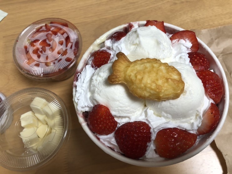  [설빙] 최애 디쟈트 설빙의 최애 메뉴 ‘순수요거생딸기설빙’ 큐브치즈추가 필쑤!