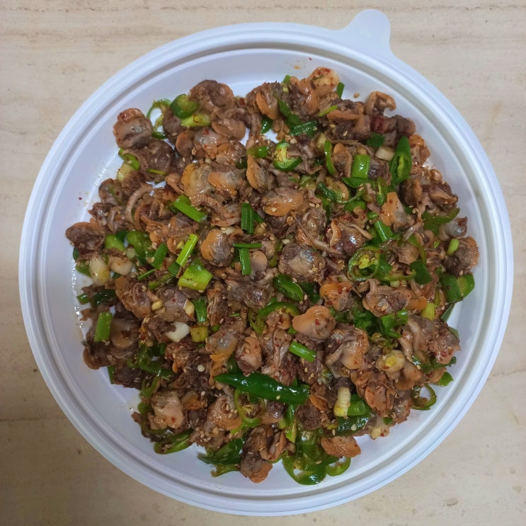  엄지네꼬막 잠실맛집 : 배달음식은 꼬막무침, 집에서 비빔밥을 만들어 드세요.